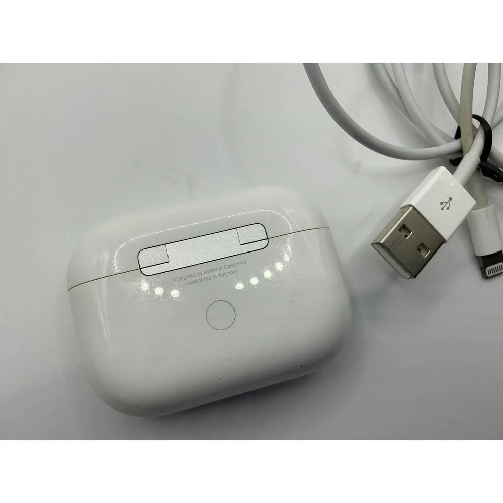 Apple AirPods Pro 1st Generation A2084‎ With Charger For Parts Only